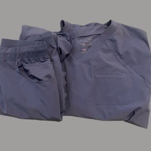 Men’s JAANUU Scrub set, new w/o tags